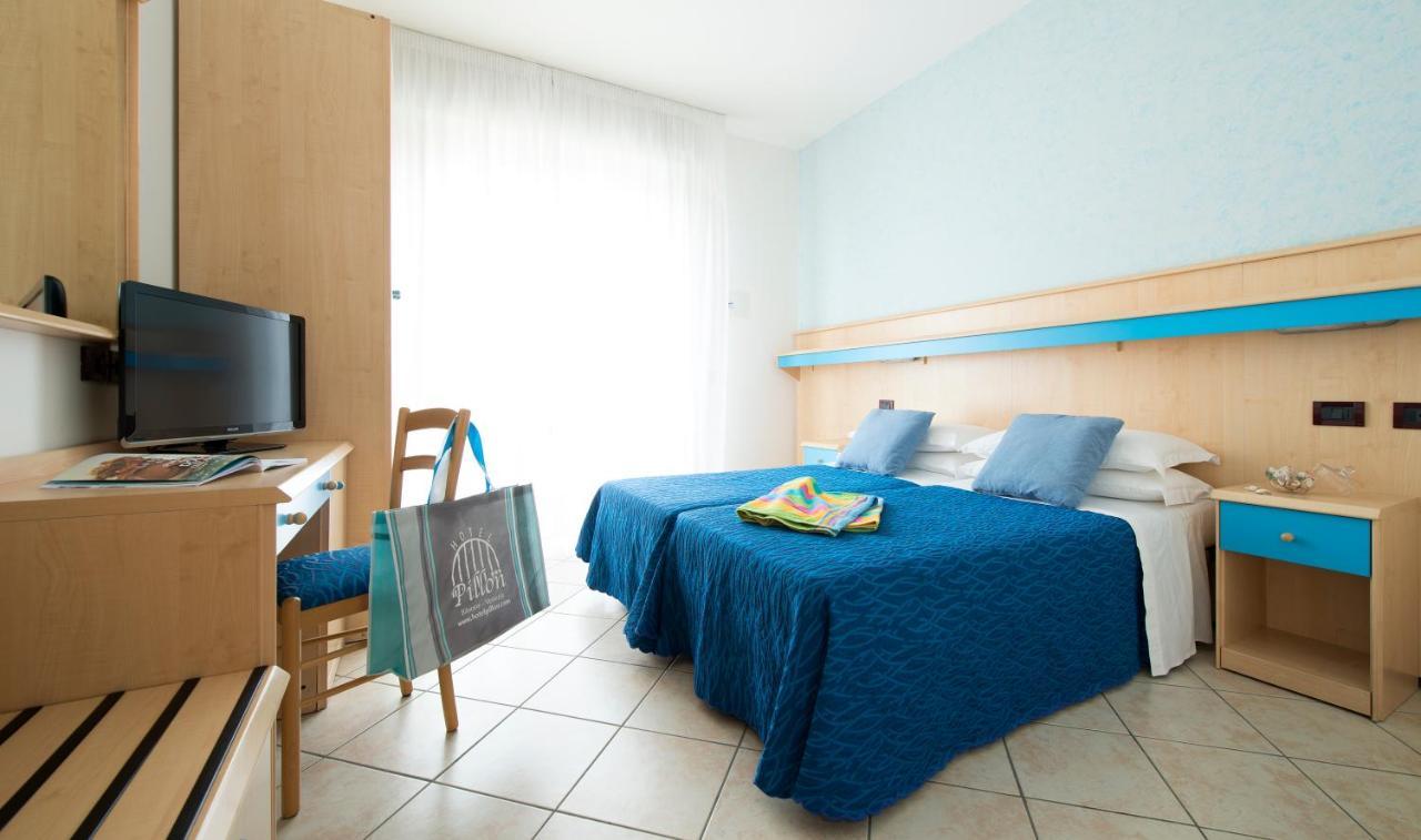 Hotel Pillon Бибионе Екстериор снимка